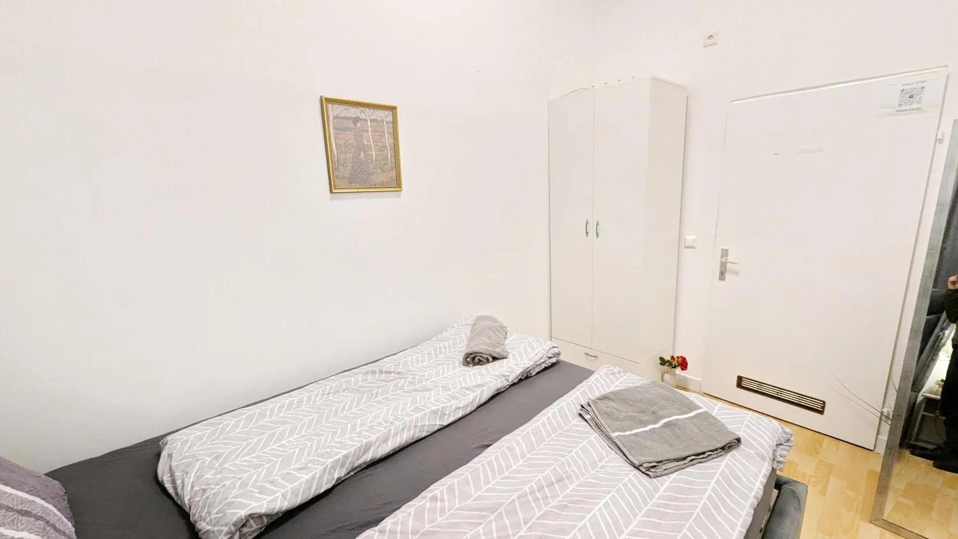 Homestay Comfortable Rooms In Lugner City Area Vienna